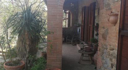 Rustico 13 locali di 290 m² in Ficulle (05016)