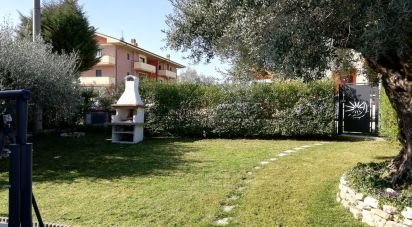 Casa indipendente / Villa 14 locali di 230 m² in Mosciano Sant'Angelo (64023)