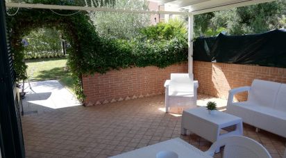 Casa indipendente / Villa 14 locali di 230 m² in Mosciano Sant'Angelo (64023)