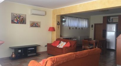 Appartamento 8 locali di 220 m² a Amantea (87032)