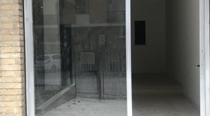 Shop / premises commercial of 60 m² in Fermo (63900)