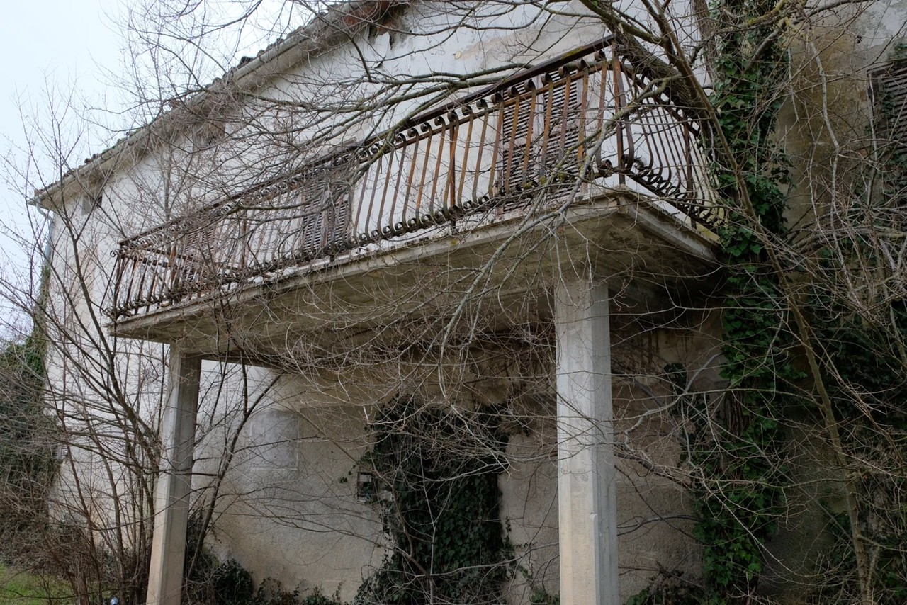 Casa indipendente 9 Cerreto d'Esi 300.00 51108