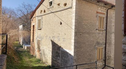 Village house 4 rooms of 90 m² in Cagli (61043)