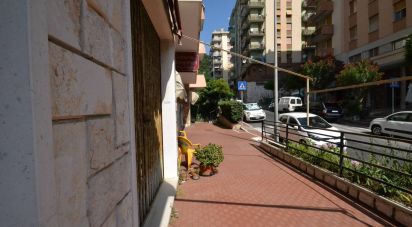 Shop / premises commercial of 36 m² in Genova (16156)