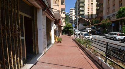 Shop / premises commercial of 36 m² in Genova (16156)