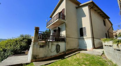 House 6 rooms of 180 m² in Ponzano di Fermo (63845)