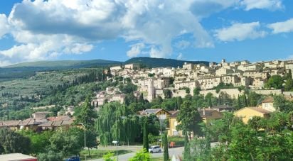 Hotel-restaurant of 1,125 m² in Spello (06038)