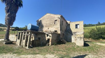 Rustico 12 locali di 450 m² in Petritoli (63848)