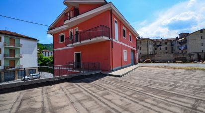House 8 rooms of 180 m² in Cengio (17056)