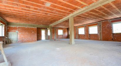 House 8 rooms of 180 m² in Cengio (17056)