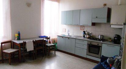 Trilocale di 103 m² a Reggio nell'Emilia (42124)