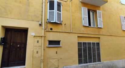 Appartamento 5 locali di 130 m² a Monte Urano (63813)
