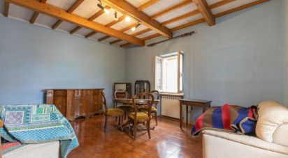 Appartamento 5 locali di 143 m² a Matelica (62024)