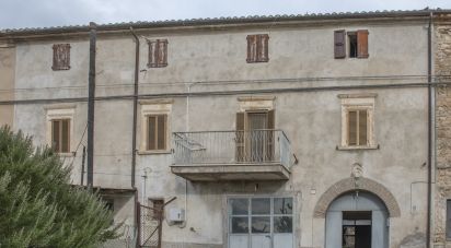 Casa indipendente / Villa 4 locali di 200 m² in Cingoli (62011)
