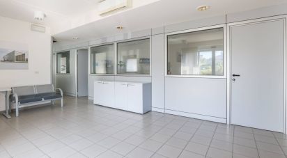 Negozio / locale commerciale di 170 m² in Ancona (60121)