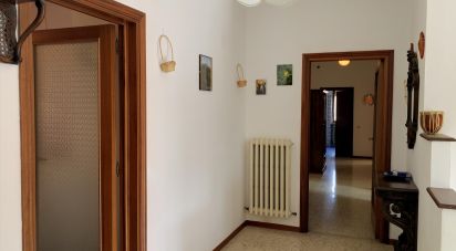 Apartment 5 rooms of 128 m² in Apecchio (61042)
