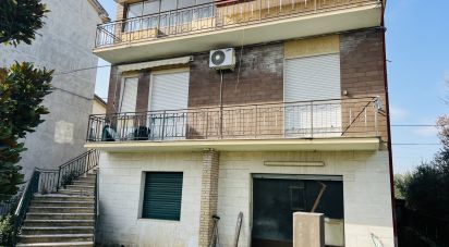 Apartment 5 rooms of 100 m² in Sant'Elpidio a Mare (63811)