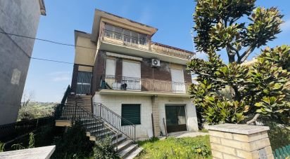 Apartment 5 rooms of 100 m² in Sant'Elpidio a Mare (63811)