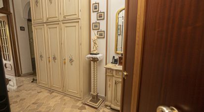 Appartamento 6 locali di 90 m² a Genova (16133)