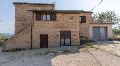 Casa indipendente / Villa 5 locali di 164 m² in Urbisaglia (62010)