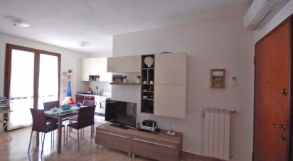 Bilocale di 60 m² a La Maddalena (07024)