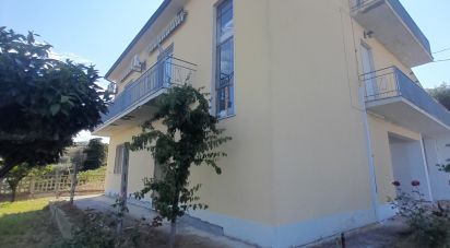 Appartamento 7 locali di 100 m² a Roseto degli Abruzzi (64026)