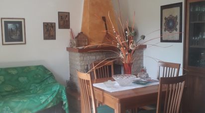 House 6 rooms of 240 m² in Fivizzano (54013)