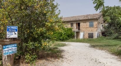 Rustico 6 locali di 180 m² in Filottrano (60024)