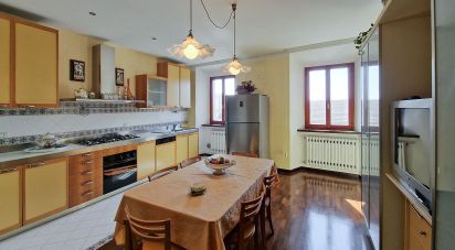 Townhouse 11 rooms of 470 m² in Montegranaro (63812)