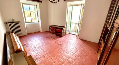 Village house 6 rooms of 100 m² in Corfinio (67030)