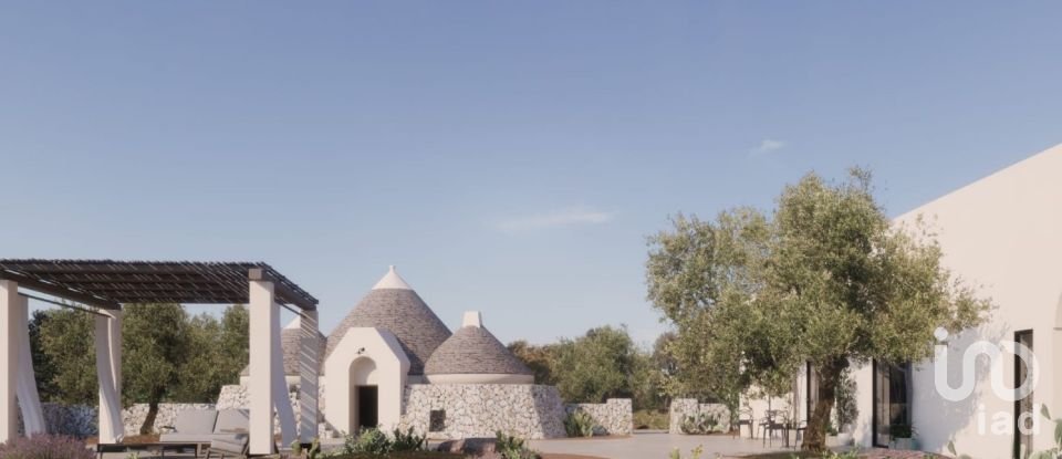 Trullo 5 locali di 185 m² in Ostuni (72017)