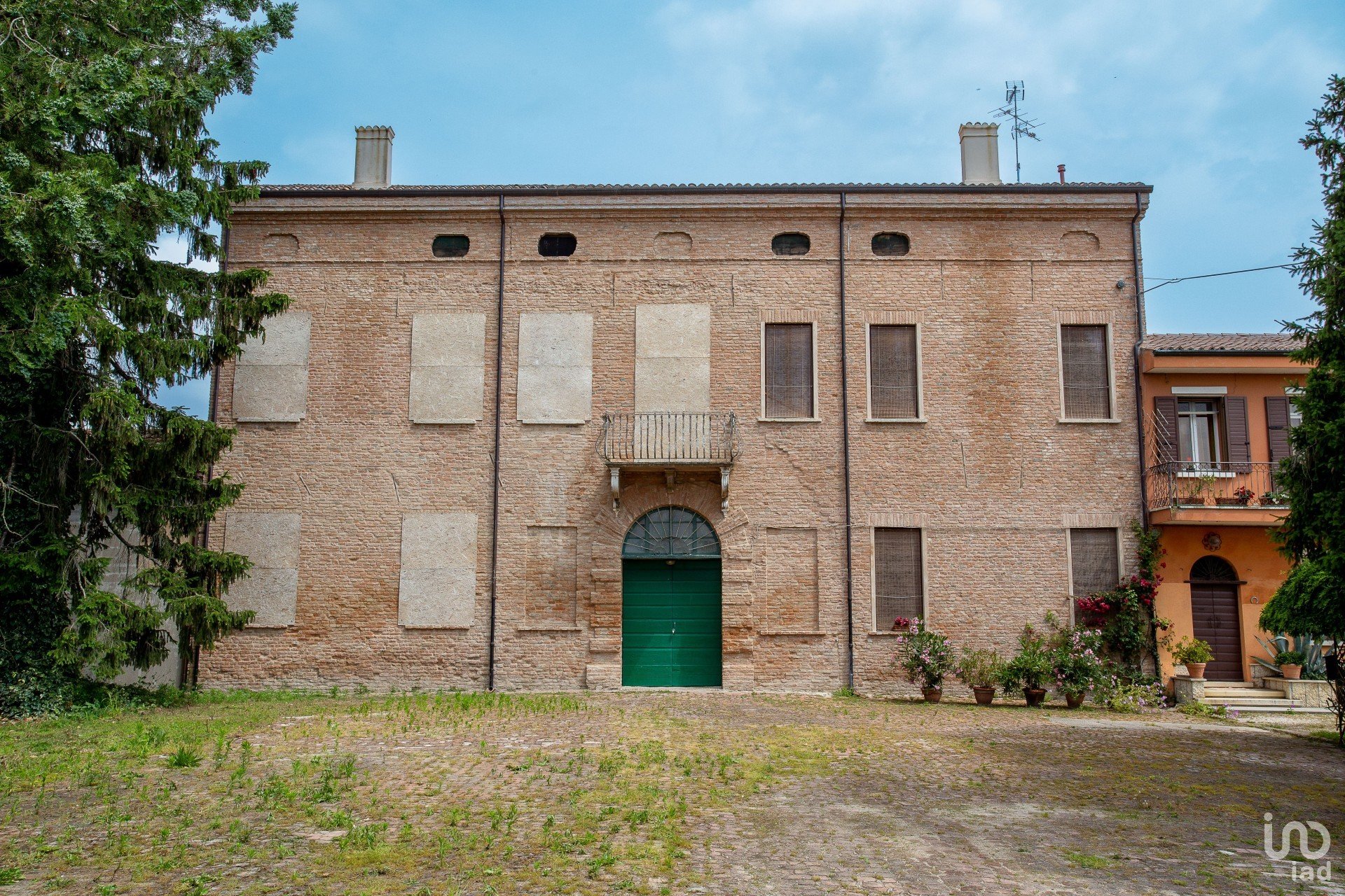Casa indipendente 13 locali di 1.000 m² in Serravalle a Po