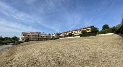 Terreno di 4.000 m² in Montegranaro (63812)