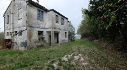 Casa indipendente 8 locali di 162 m² in Belvedere Ostrense (60030)