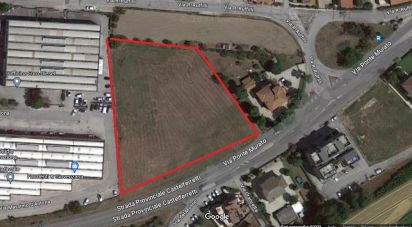 Terreno di 7.013 m² in Chiaravalle (60033)