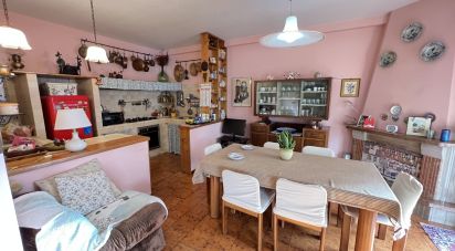 Palazzo / Stabile 7 locali di 85 m² a Fermo (63900)