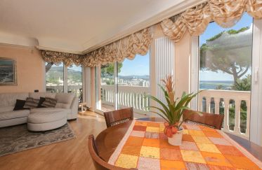 Four-room apartment of 215 m² in Genova (16156)