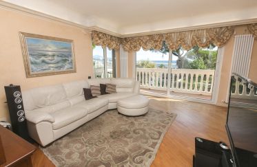 Four-room apartment of 215 m² in Genova (16156)