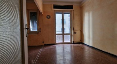 Three-room apartment of 74 m² in Genova (16139)