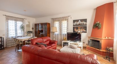 Farm 7 rooms of 255 m² in Macerata (62100)