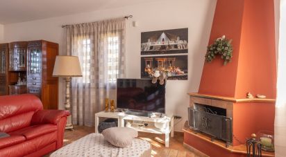 Farm 7 rooms of 255 m² in Macerata (62100)