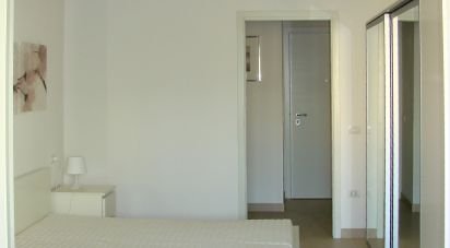 Block of flats 2 rooms of 68 m² in Gabicce Mare (61011)