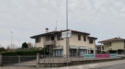 Negozio / locale commerciale di 210 m² in San Pietro in Cariano (37029)