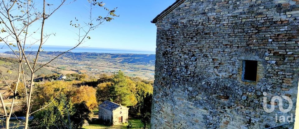 Casa di paese 8 locali di 160 m² in Moresco (63826)