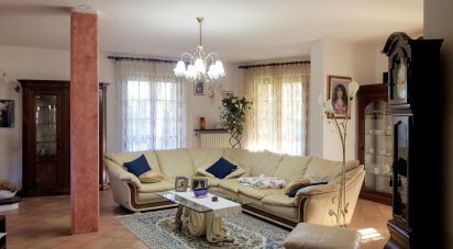 Casale 6 locali di 350 m² in Monte Cerignone (61010)