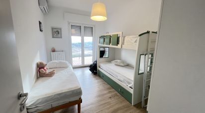 Loft 7 locali di 130 m² a Monte Urano (63813)