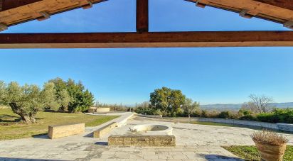 Farm 20 rooms of 820 m² in Monte San Vito (60037)