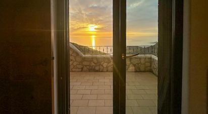 Casale 5 locali di 155 m² in Sperlonga (04029)