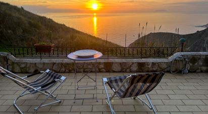 Casale 5 locali di 155 m² in Sperlonga (04029)