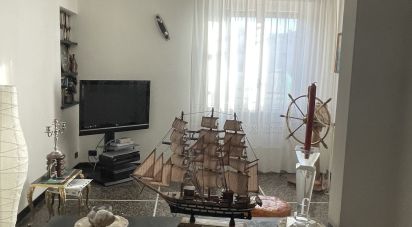 Apartment 6 rooms of 97 m² in Genova (16152)
